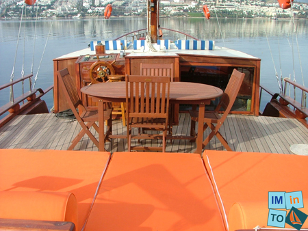 prestige_boat Caique Ketch en bois de plus de 16 mètres, convenant bien pour de petites croisières