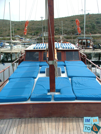 prestige_boat Ketch avec 6 cabines doubles. A vendre, idéal pour un premier investissement, bon état général