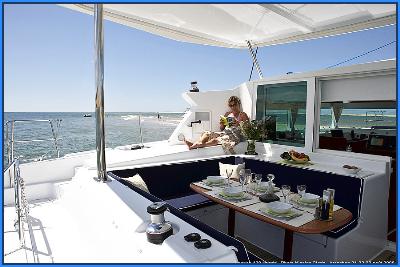 Table à manger extérieure Catamaran Lagoon 420 2009