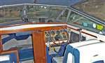 Poste de pilotage du Bateau Moteur Usagé CRUISERS INC Incorporated - 1984 à vendre