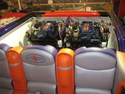 2 Moteurs 525 hp du Bateau Usagé CIGARETTE RACING TEA Top Gun 38 GT - 2006 à vendre, de chez Brousseau Marine Sport