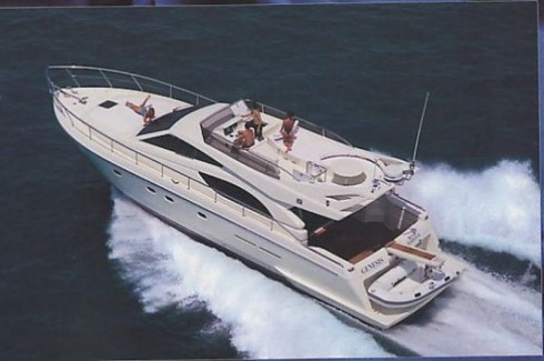 Prestige_Boat_Motor_Yacht_Feretti53 (3)