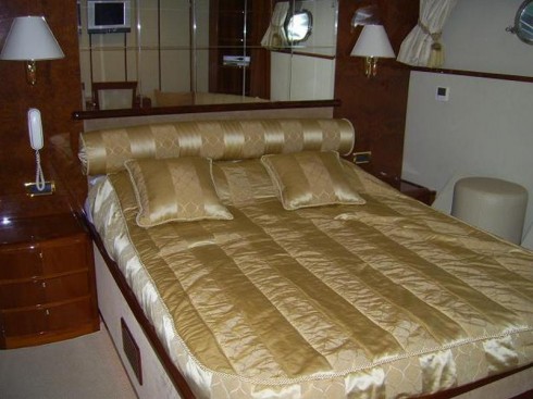 prestige_boat_yacht_Giant_35_luxe (12)