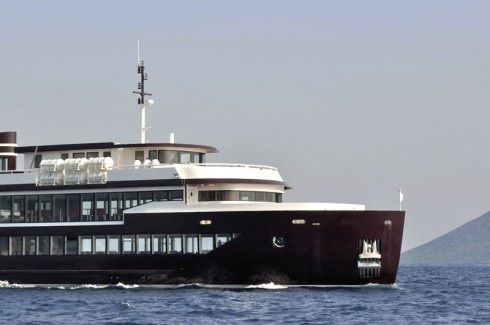 Superbe bateau passagers de 45 mètres