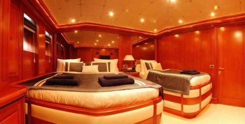Location grand voilier méga goelette de luxe 47 m tout équipé pour croisiere avec 12 passagers