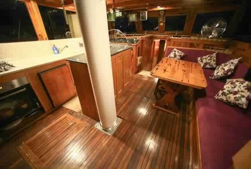 yacht classique croisière privée 21m 8 passagers