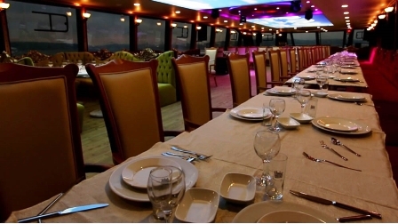 Bateau restaurant passagers receptif de luxe 39 m 300 invites 